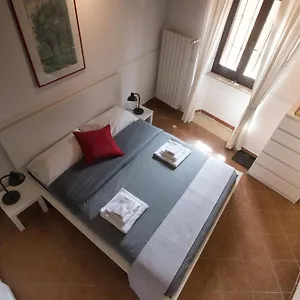 Casa Q163a Tuscolana Next To Metro , Roma Italia